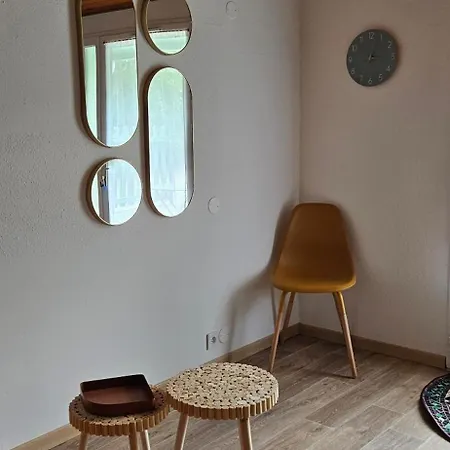 Isard - Le Hameau De La Courbiere *