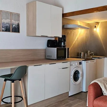 Isard - Le Hameau De La Courbiere *